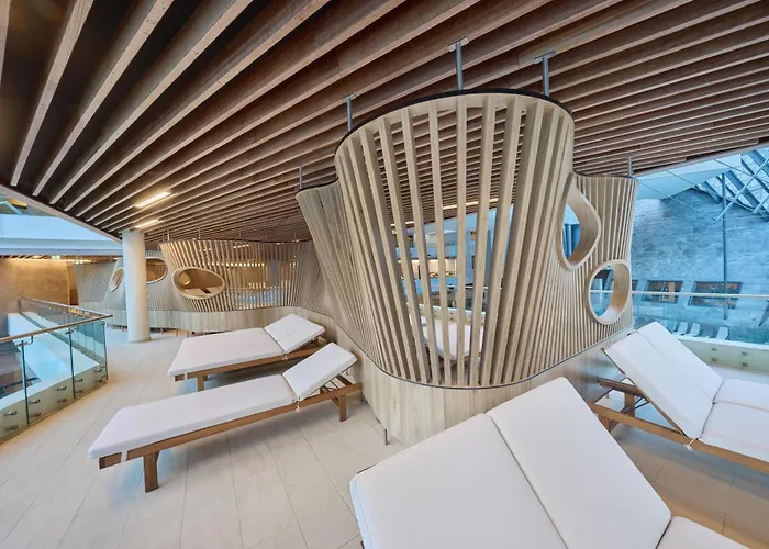 Aqua Dome 4 Sterne Superior Hotel & Tirol Therme Laengenfeld
